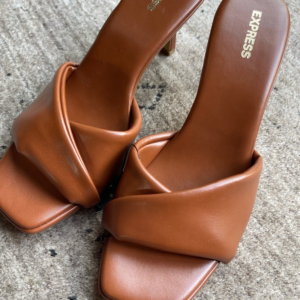 EXPRESS Sandals - Women’s Size 8.5